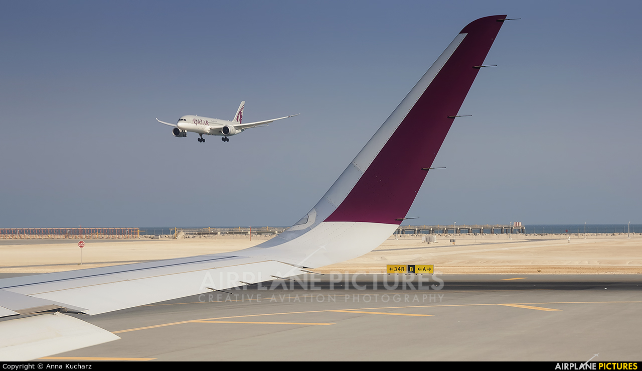 Qatar Airways A7-AHS aircraft at Doha