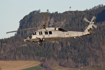 166354 - USA - Navy Sikorsky MH-60S Nighthawk
