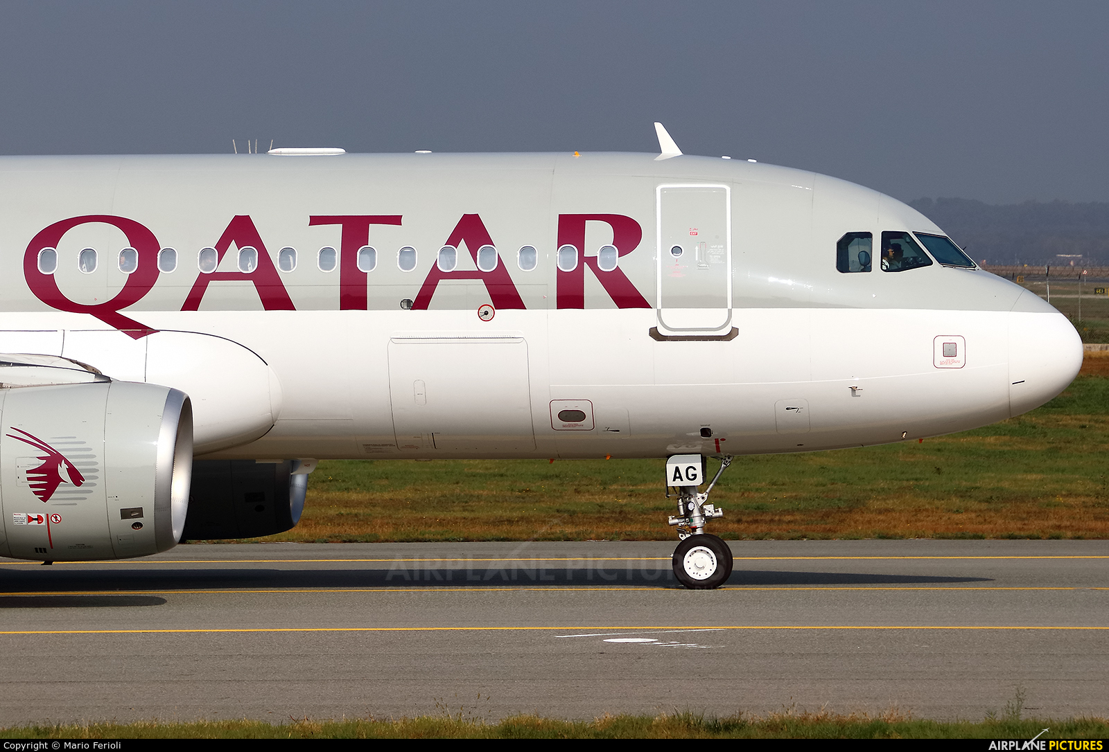 Qatar Airways A7-LAG aircraft at Milan - Malpensa