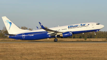 YR-BMM - Blue Air Boeing 737-800