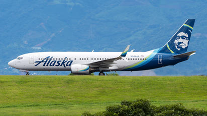 N588AS - Alaska Airlines Boeing 737-800