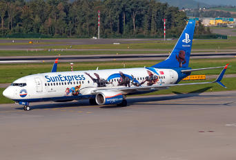 TC-SNN - SunExpress Boeing 737-800