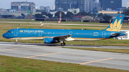 VN-A350 - Vietnam Airlines Airbus A321