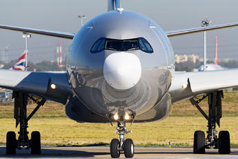 F-HTAC - Aigle Azur Airbus A330-200