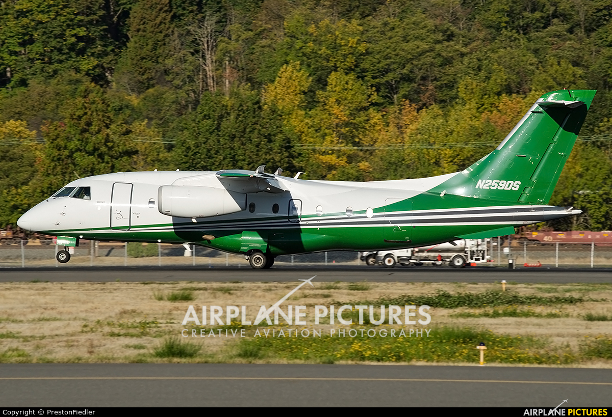 Private N259DS aircraft at Seattle - Boeing Field / King County Intl