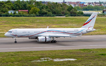 RA-64056 - RusAir Tupolev Tu-204