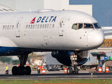 Delta Air Lines N6713Y image
