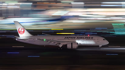 JA839J - JAL - Japan Airlines Boeing 787-8 Dreamliner