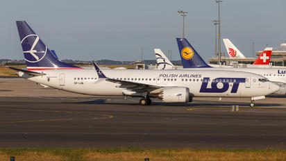 SP-LVA - LOT - Polish Airlines Boeing 737-8 MAX