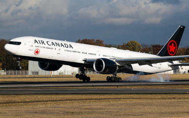 C-FJZS - Air Canada Boeing 777-300ER
