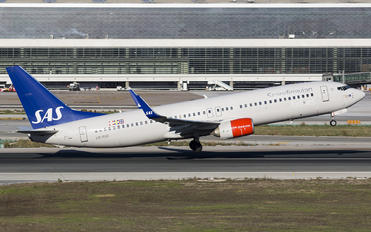 LN-RGD - SAS - Scandinavian Airlines Boeing 737-800