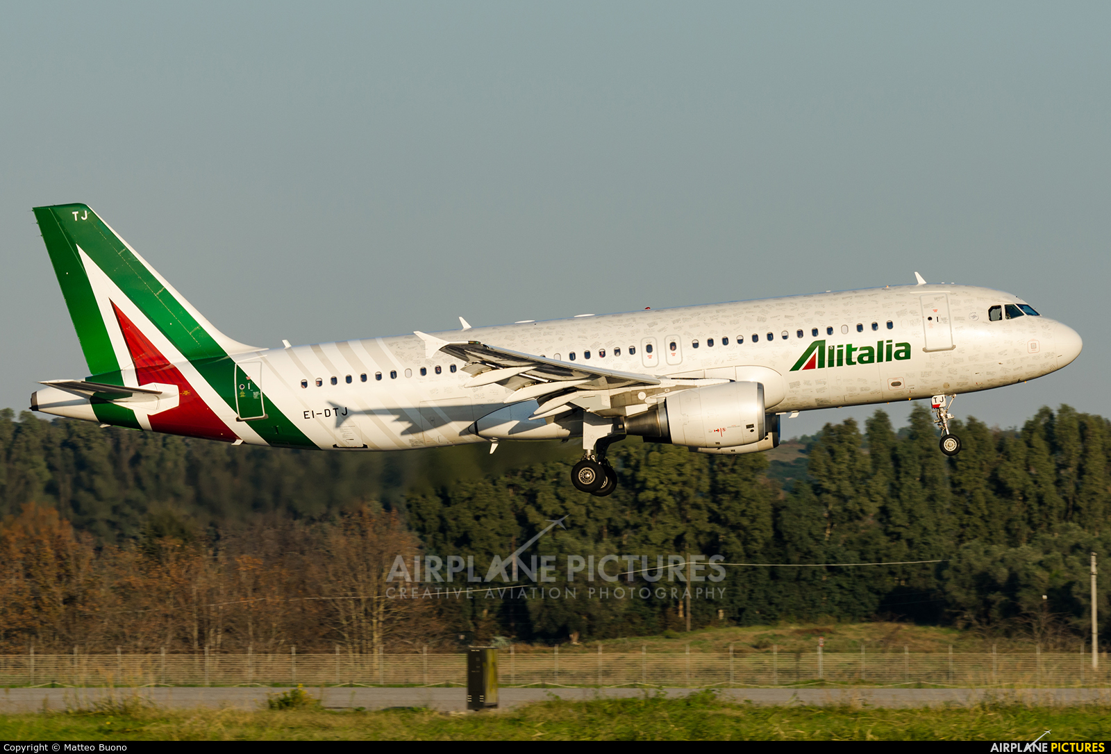 Alitalia EI-DTJ aircraft at Rome - Fiumicino