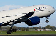 Delta Air Lines N867DA image