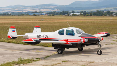 OM-FOE - Private LET L-200 Morava