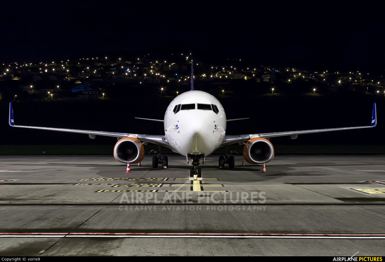 SAS - Scandinavian Airlines LN-RGA aircraft at Madeira