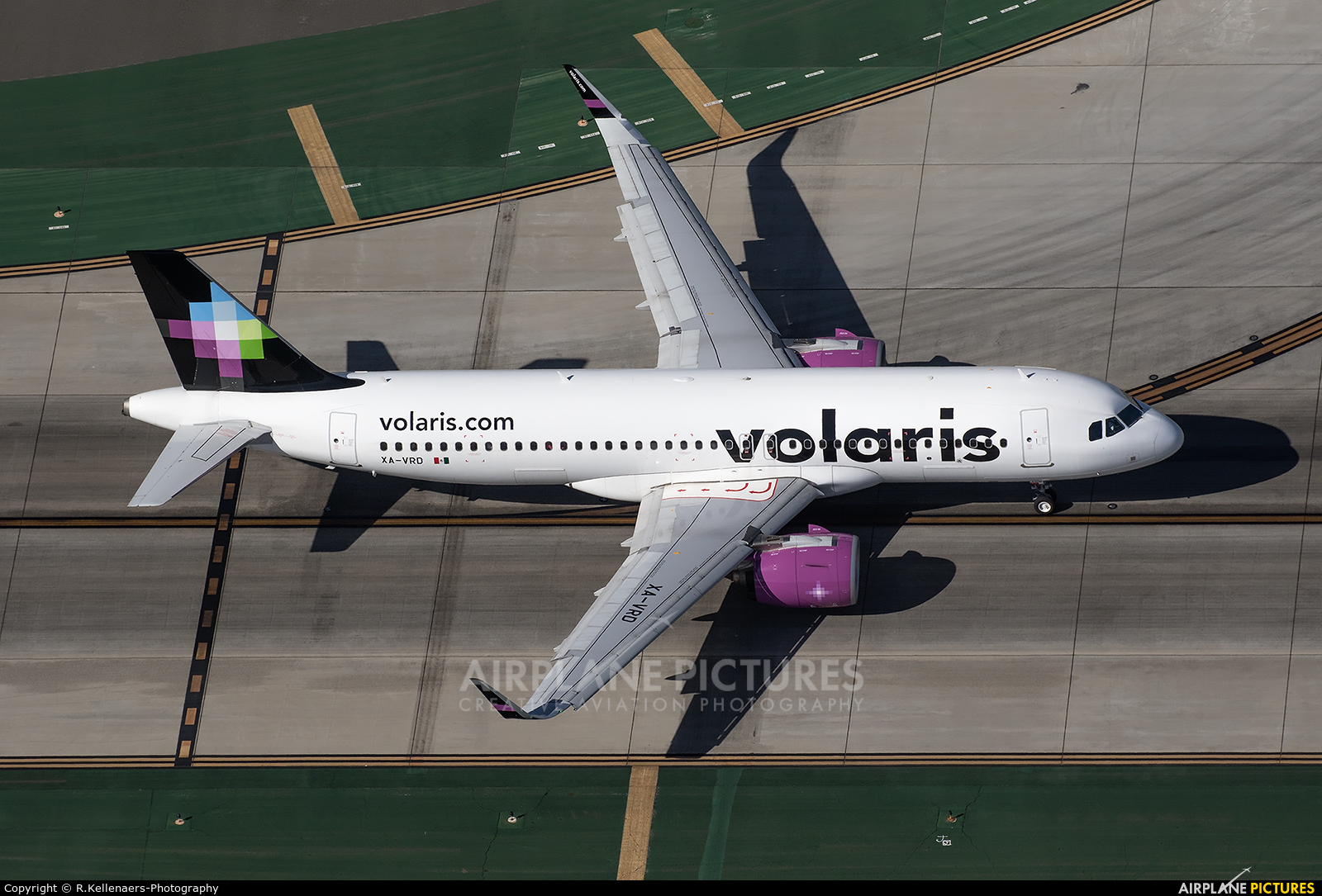 Volaris XA-VRD aircraft at Los Angeles Intl