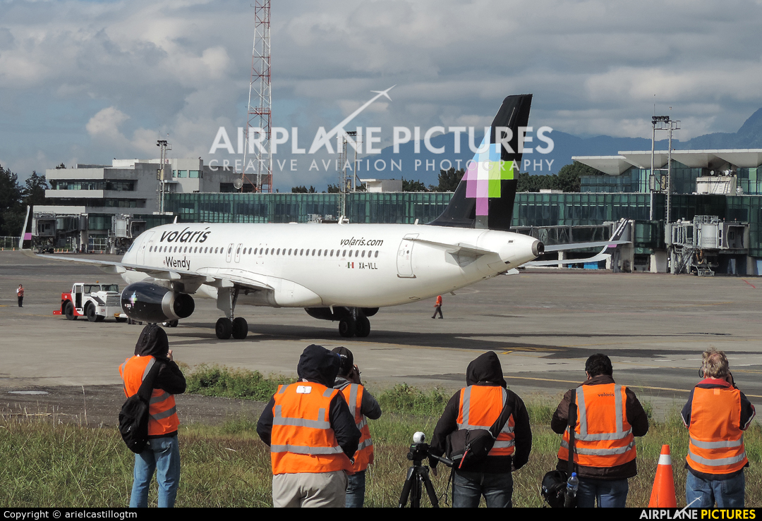 - Airport Overview - aircraft at Guatemala - La Aurora
