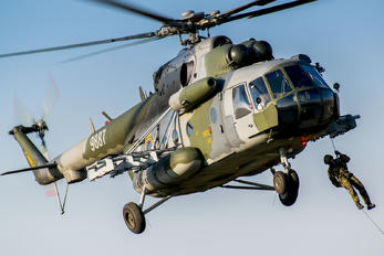 9887 - Czech - Air Force Mil Mi-171