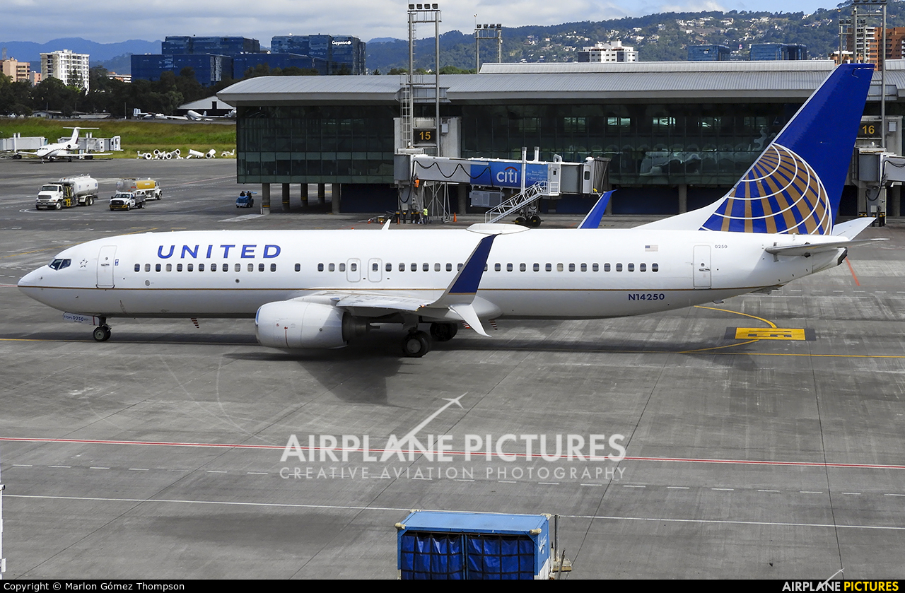 United Airlines N14250 aircraft at Guatemala - La Aurora