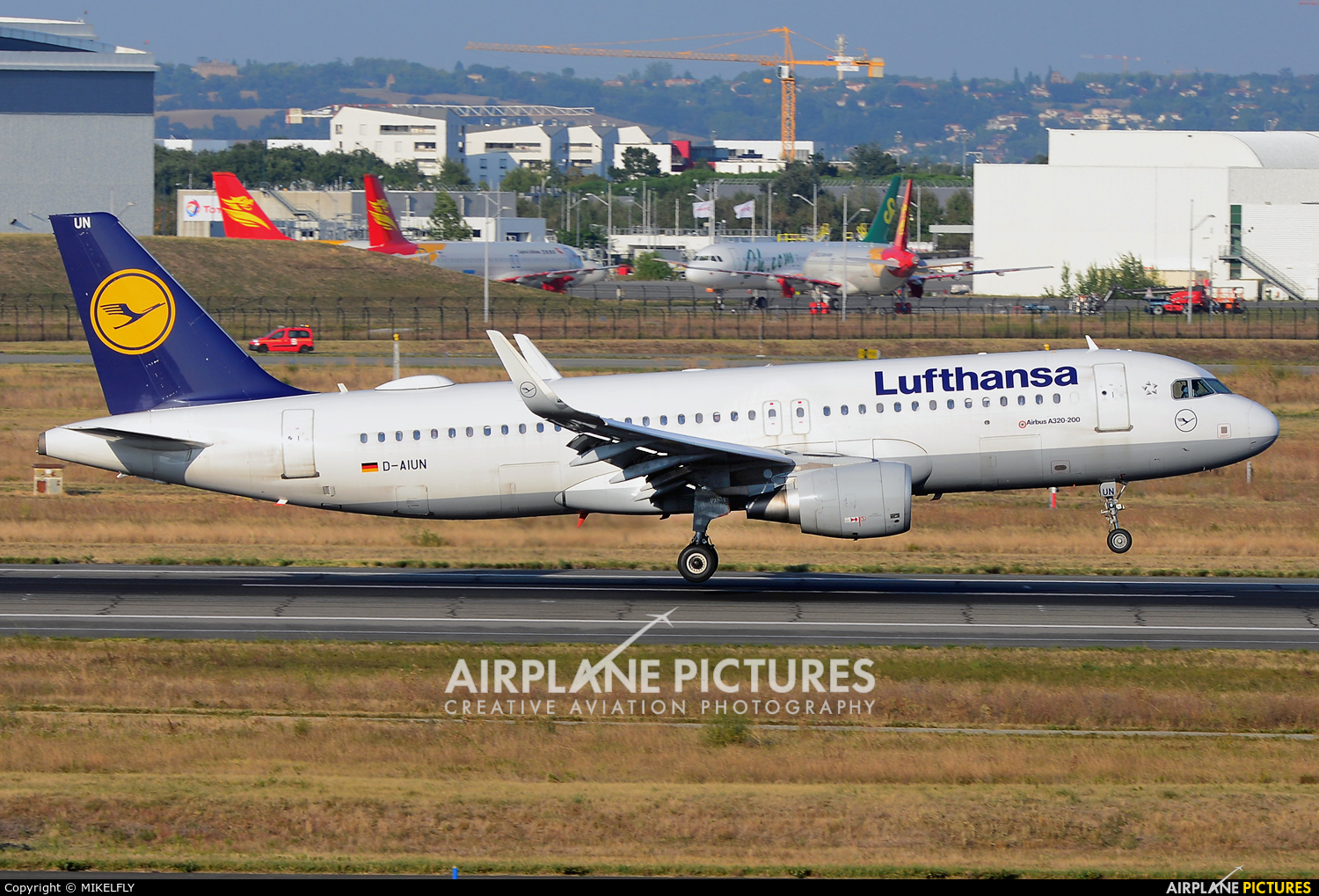 Lufthansa D-AIUN aircraft at Toulouse - Blagnac