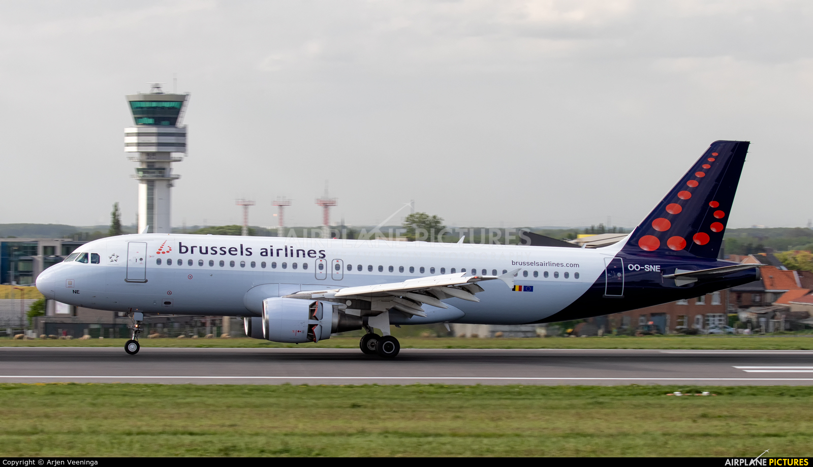 Brussels Airlines OO-SNE aircraft at Brussels - Zaventem