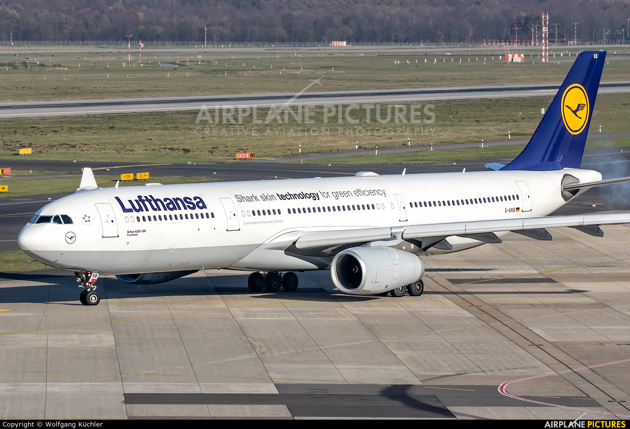 Lufthansa D-AIKB aircraft at Düsseldorf