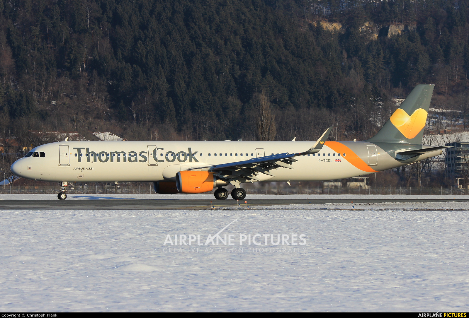Thomas Cook G-TCDL aircraft at Innsbruck