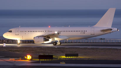 LY-COM - Avion Express Airbus A320
