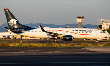 EI-DRA - Aeromexico Boeing 737-800