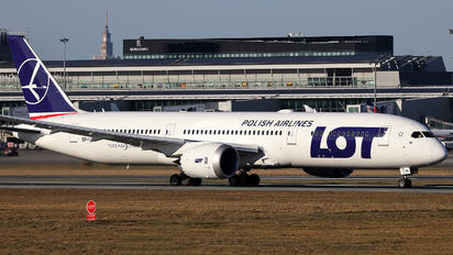 SP-LSA - LOT - Polish Airlines Boeing 787-9 Dreamliner