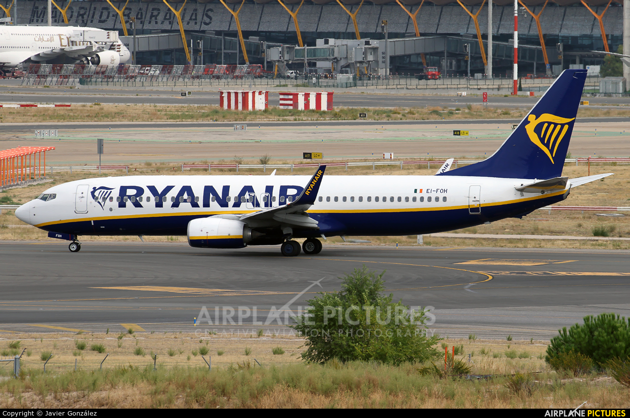 Ryanair EI-FOH aircraft at Madrid - Barajas