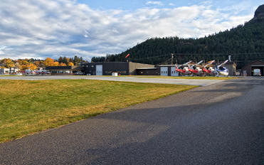 - - Alpine Helicopters Canada - Airport Overview - Overall View