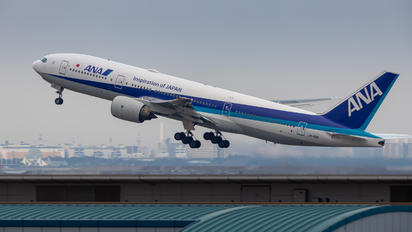 JA710A - ANA - All Nippon Airways Boeing 777-200