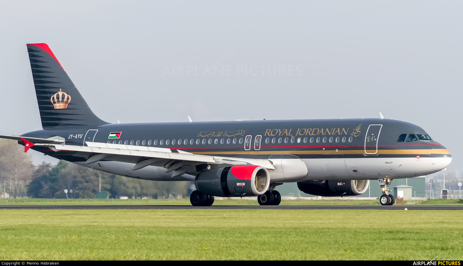 Royal Jordanian JY-AYU aircraft at Amsterdam - Schiphol