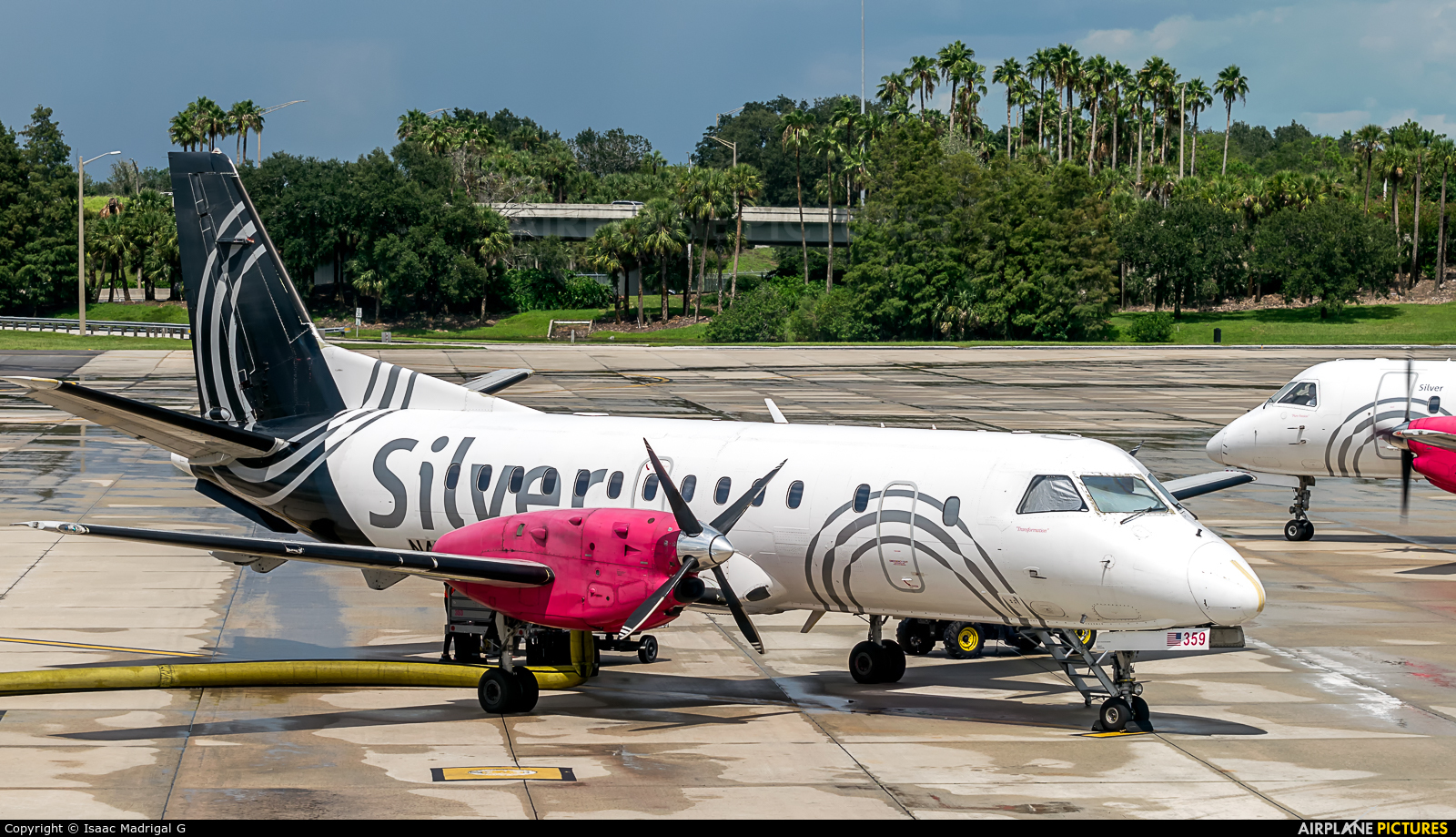 Silver Airways N412XJ aircraft at Orlando Intl