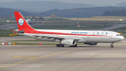 B-5923 - Sichuan Airlines  Airbus A330-300