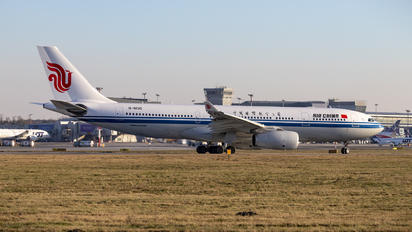 B-6130 - Air China Airbus A330-200