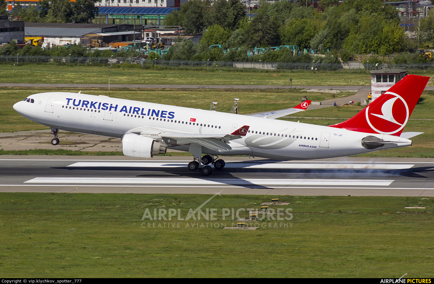 Turkish Airlines TC-JIT aircraft at Moscow - Vnukovo