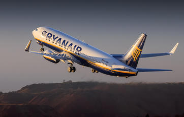 EI-GDN - Ryanair Boeing 737-8AS