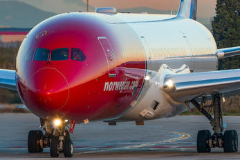 LN-LNV - Norwegian Long Haul Boeing 787-9 Dreamliner
