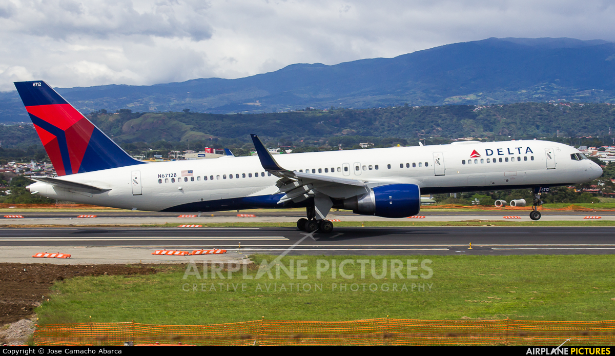 Delta Air Lines N6712B aircraft at San Jose - Juan Santamaría Intl