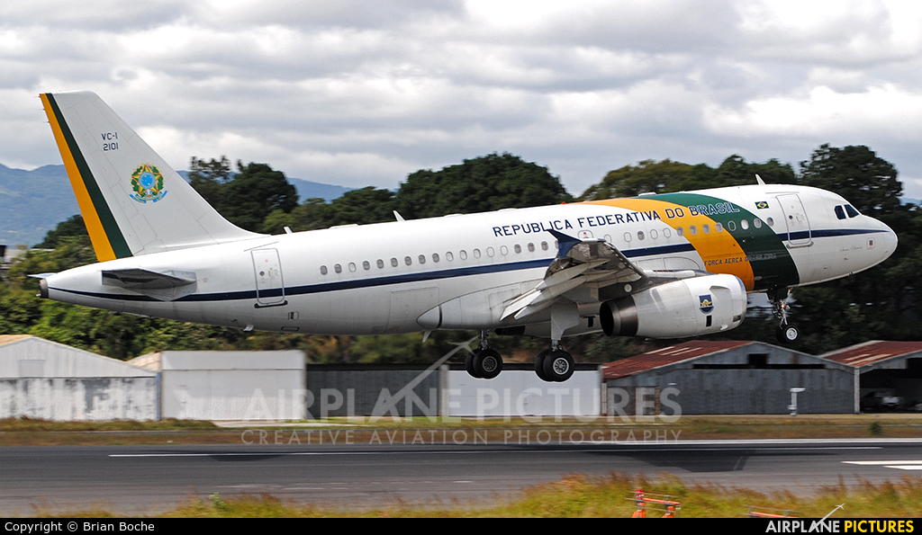 Brazil - Government FAB2101 aircraft at Guatemala - La Aurora