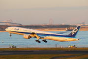 ANA - All Nippon Airways JA754A image