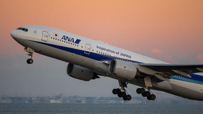 JA710A - ANA - All Nippon Airways Boeing 777-200