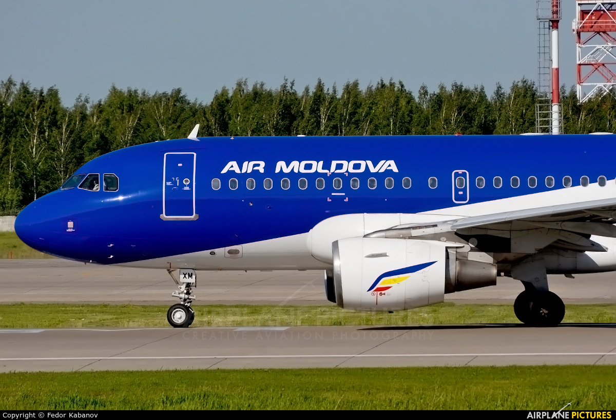 Air Moldova ER-AXM aircraft at Moscow - Domodedovo