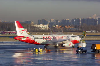 VP-BWW - Red Wings Airbus A320
