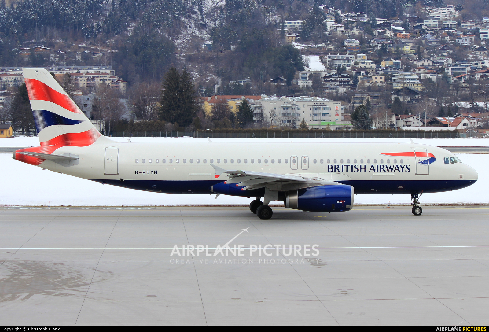 British Airways G-EUYN aircraft at Innsbruck