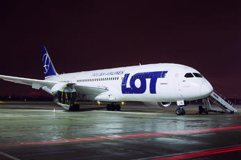 SP-RLD - LOT - Polish Airlines Boeing 787-8 Dreamliner