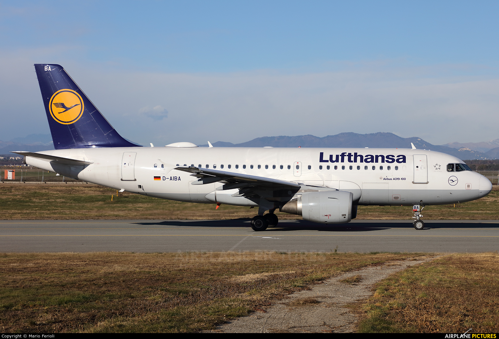 Lufthansa D-AIBA aircraft at Milan - Malpensa