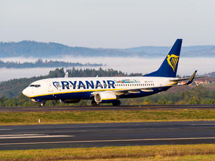 EI-FIT - Ryanair Boeing 737-800